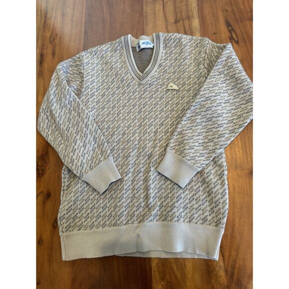 70s Vintage Sweater 100% Wool Mens Geometric V-neck Small Short Arms READ Cobain - Picture 1 of 5